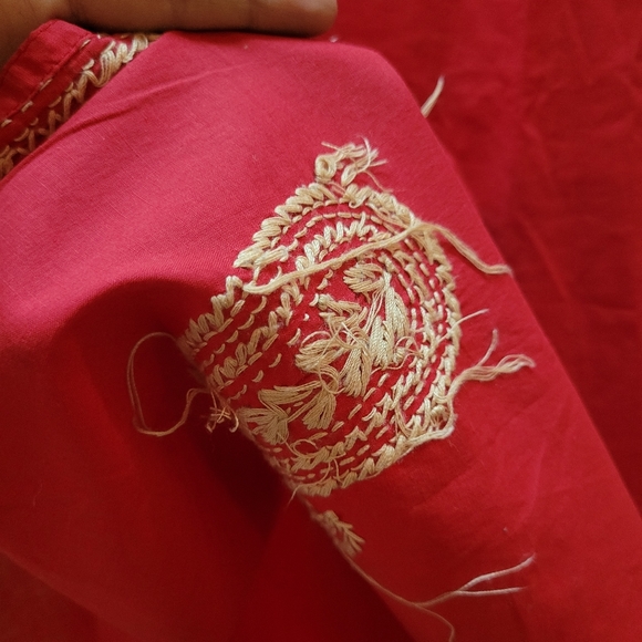 Lucknowi Handwork Kurta - Picture 6 of 7